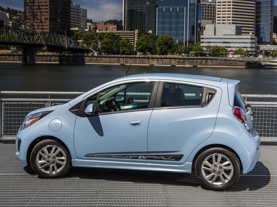  Chevrolet Spark EV 2013 года  (фото 32 из 42)